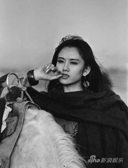 生活照杨丽萍,从生活照中窥见的艺术人生